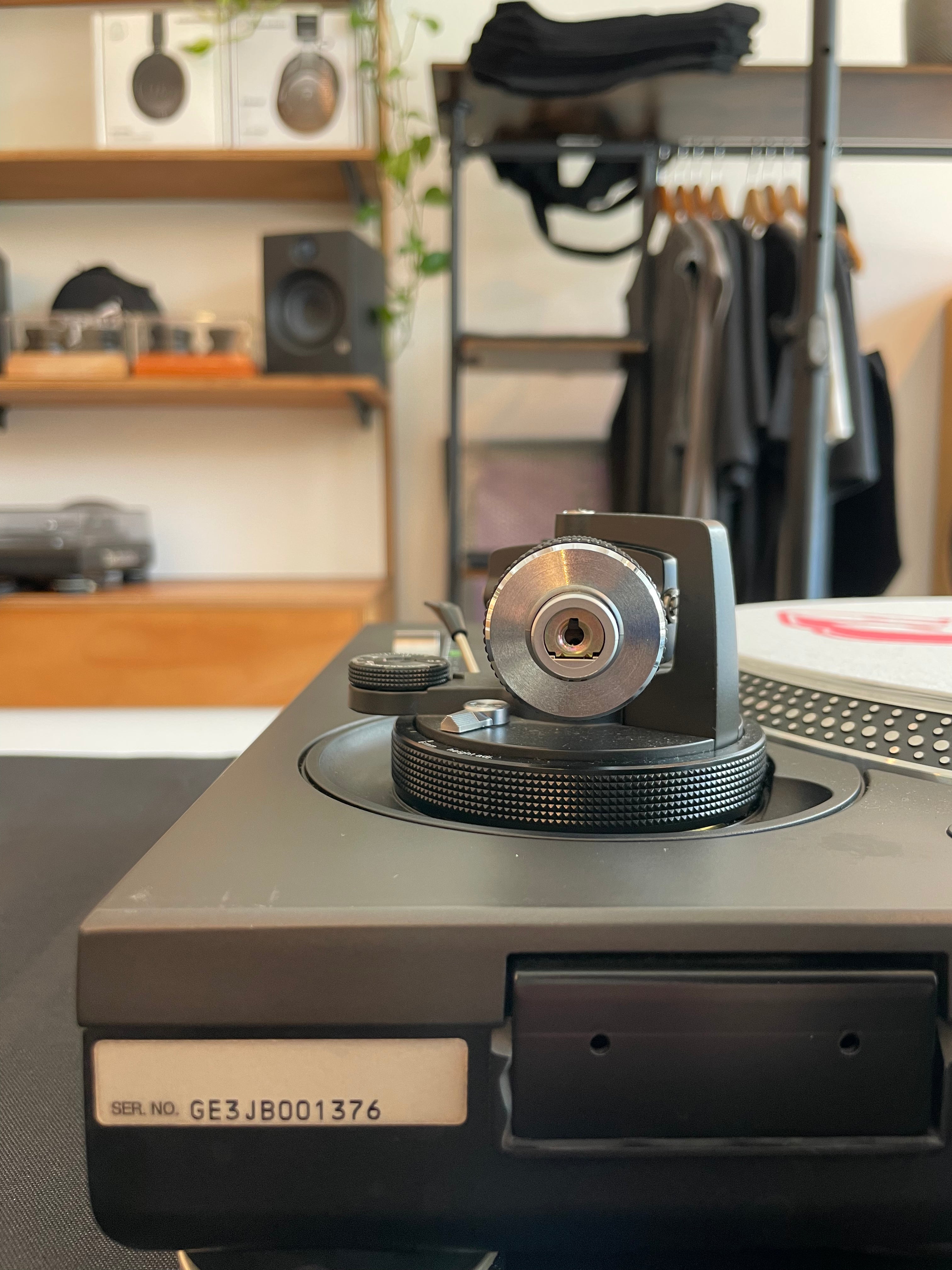 (Second Hand) Technics SL-1200MK5 Black Direct Drive Turntable