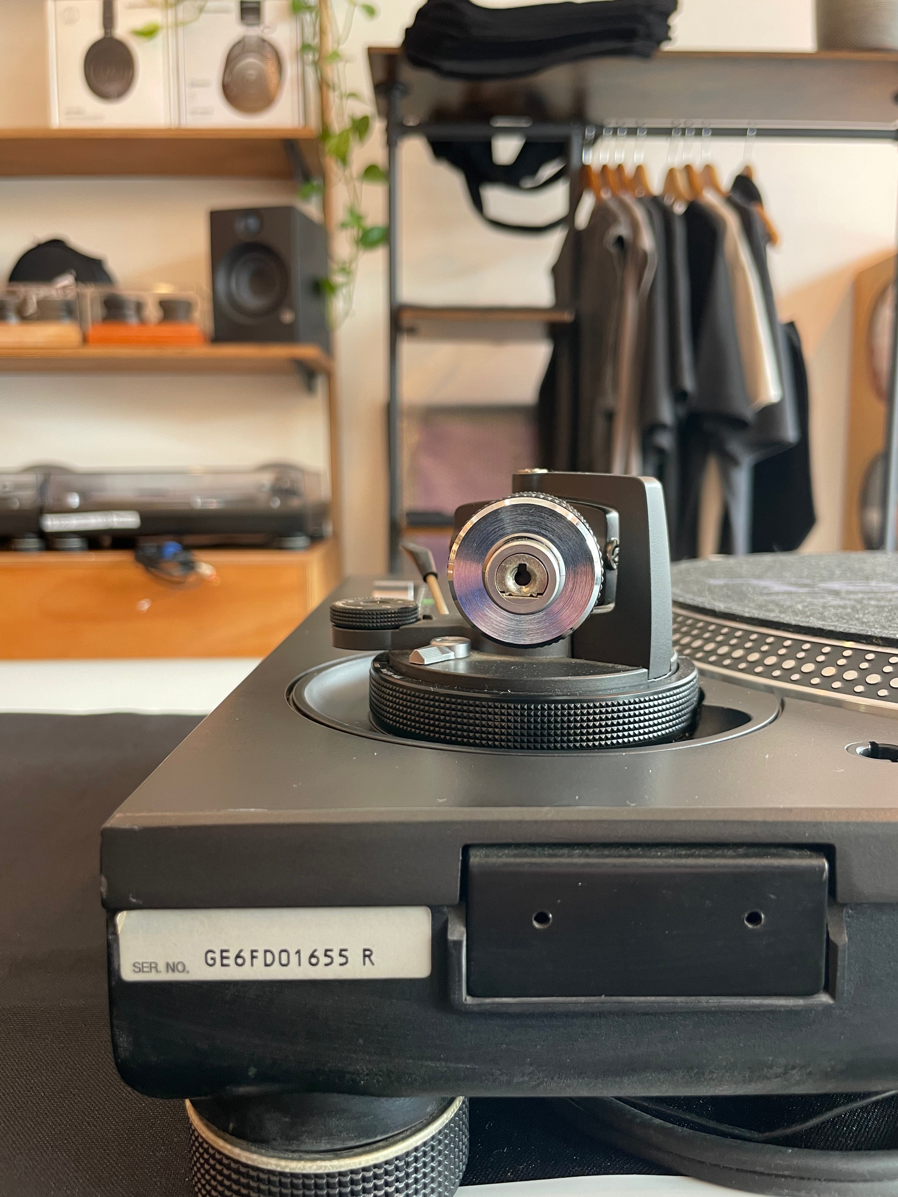 (Second Hand) Technics SL-1200MK5 Black Direct Drive Turntable