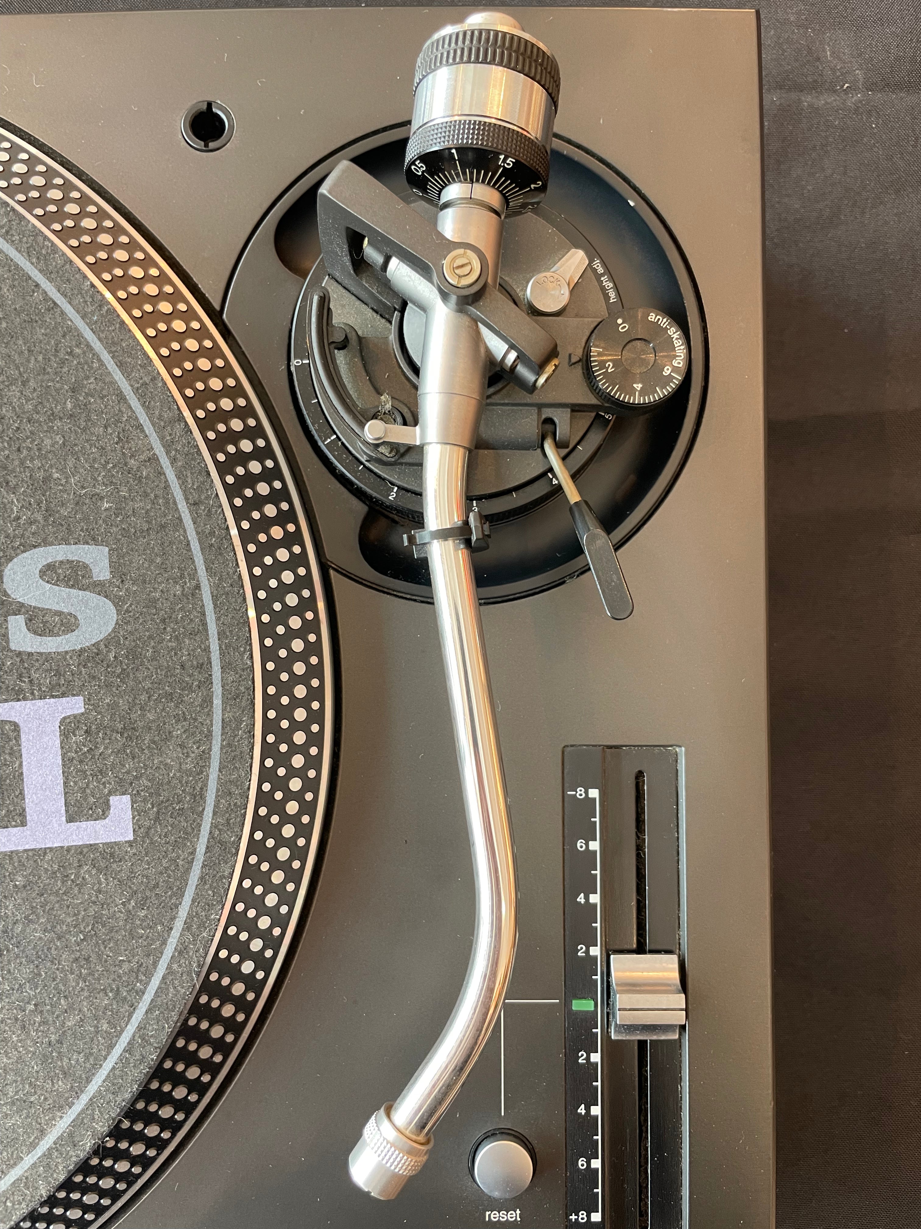 (Second Hand) Technics SL-1200MK5 Black Direct Drive Turntable