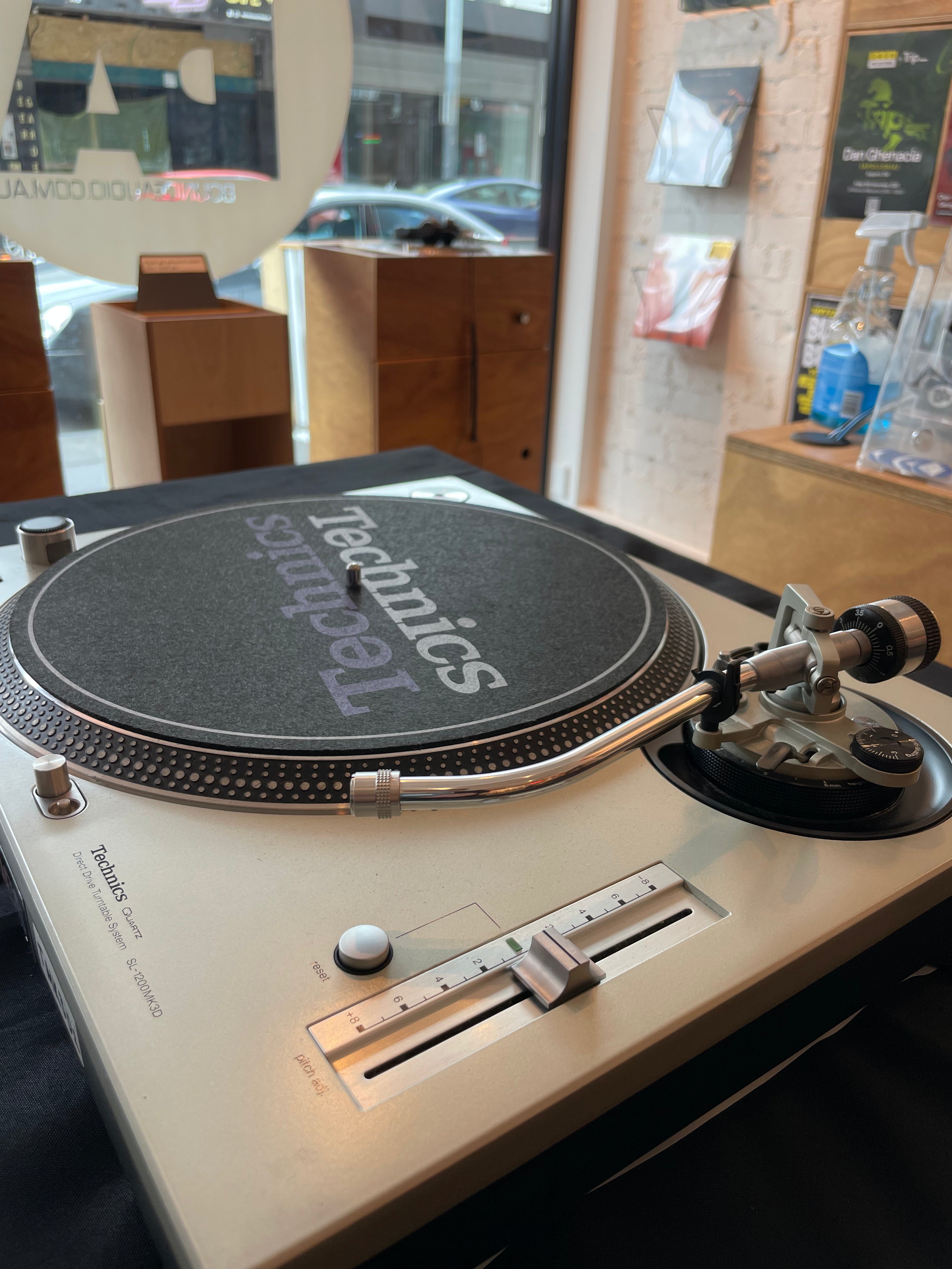 (Second Hand) Technics SL-1200MK3D Silver Direct Drive Turntable