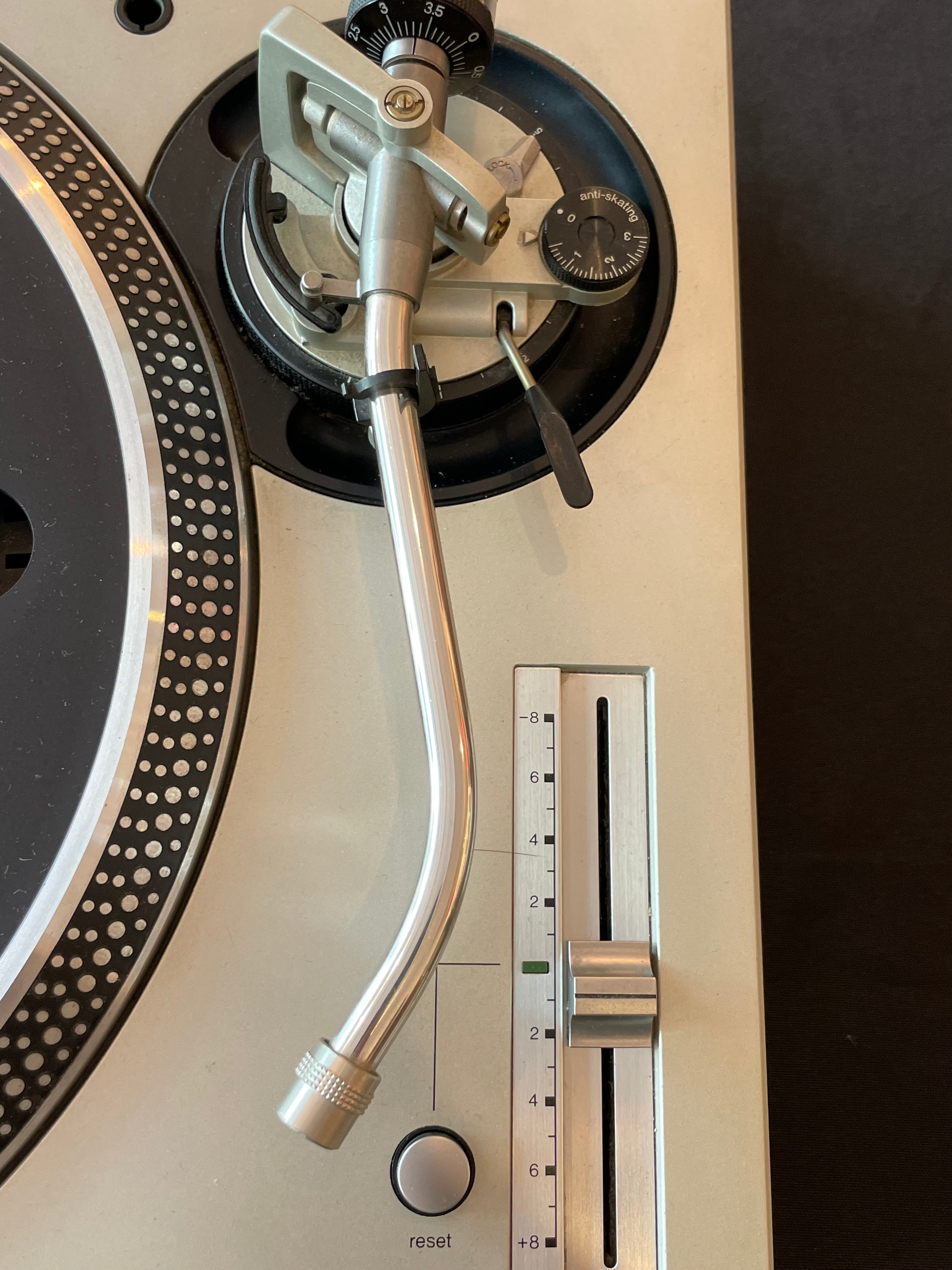 (Second Hand) Technics SL-1200MK3D Silver Direct Drive Turntable