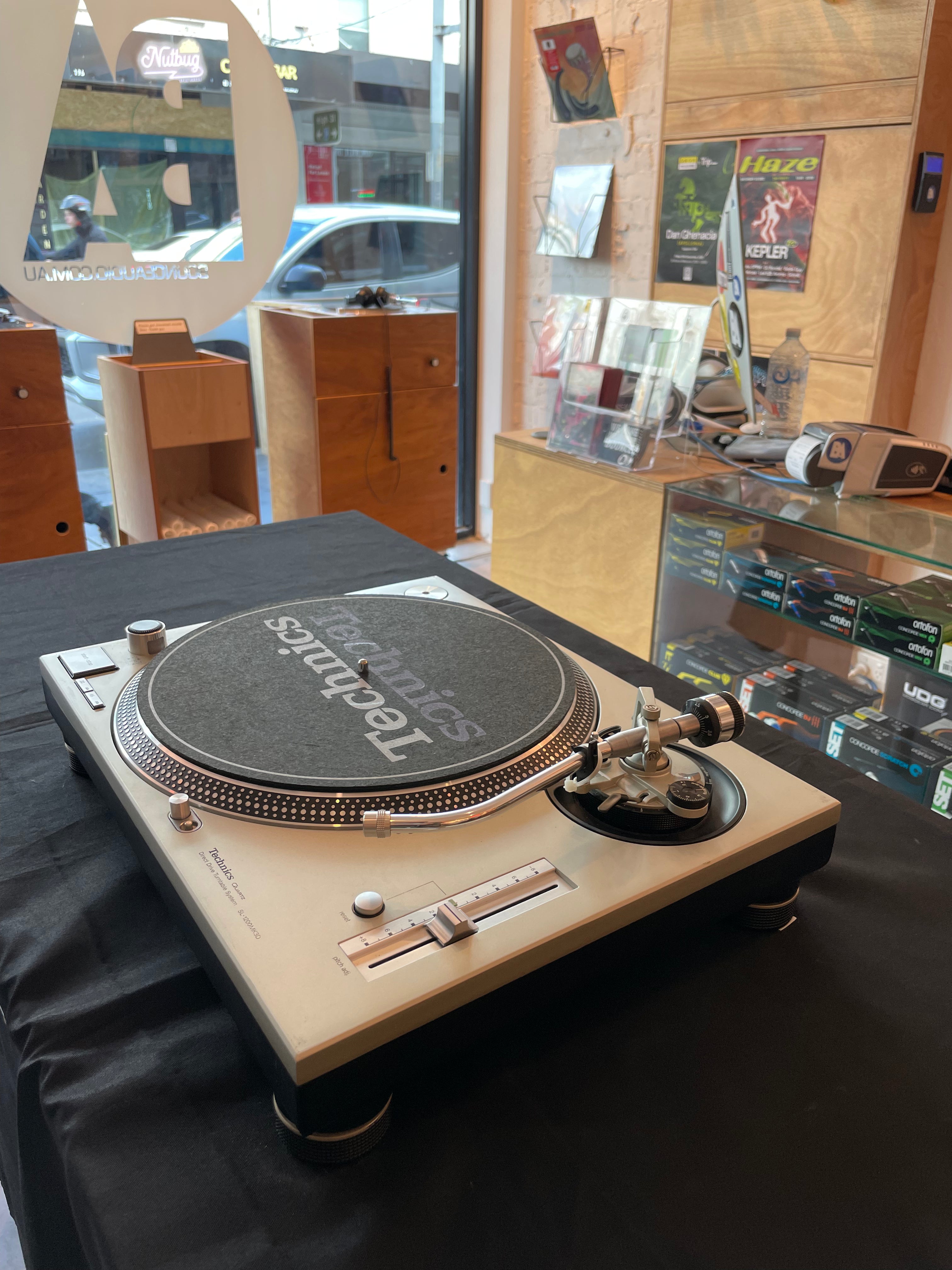 (Second Hand) Technics SL-1200MK3D Silver Direct Drive Turntable