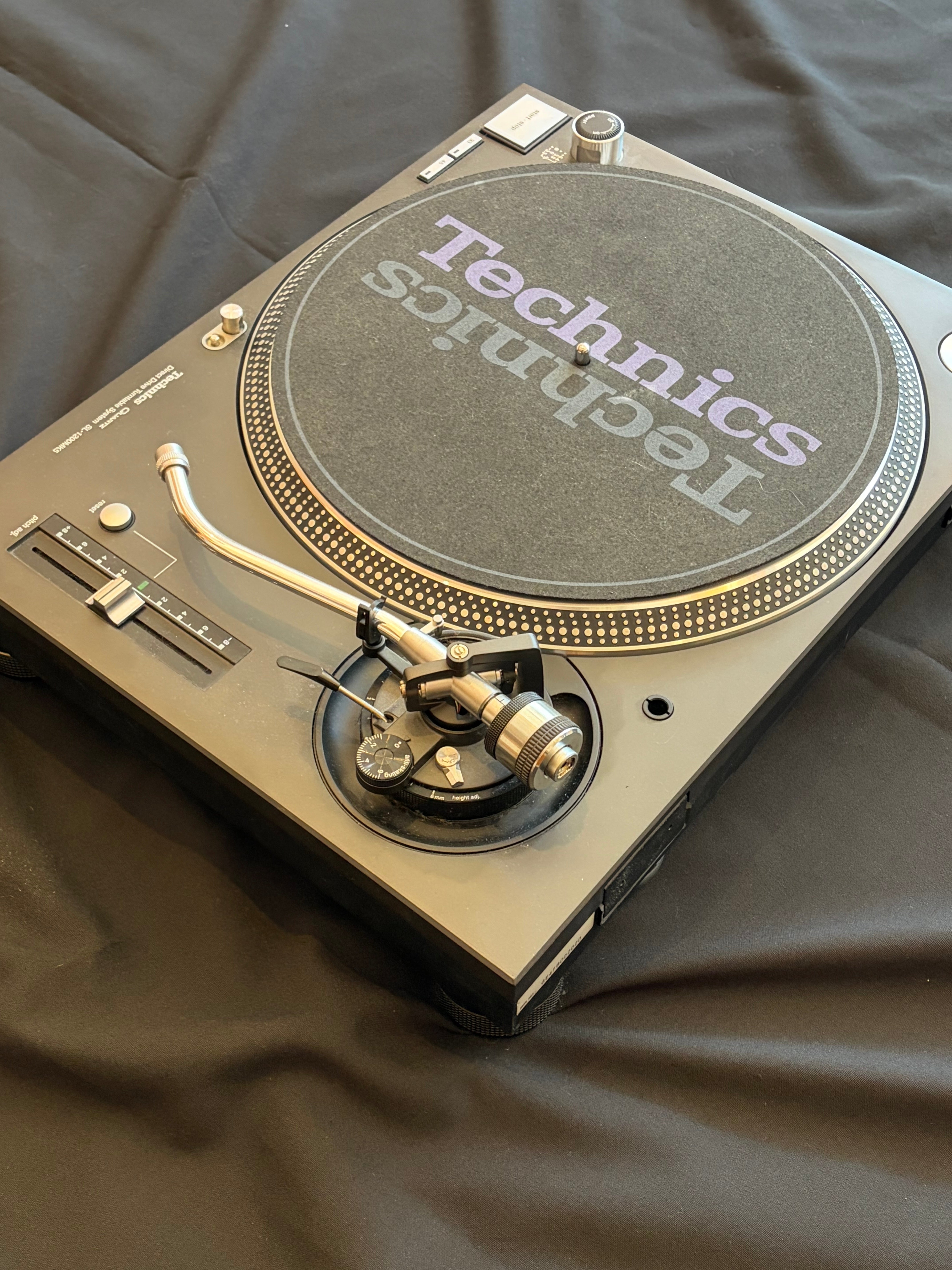 Technics SL-1200 MK5 Black (secondhand) TMK21