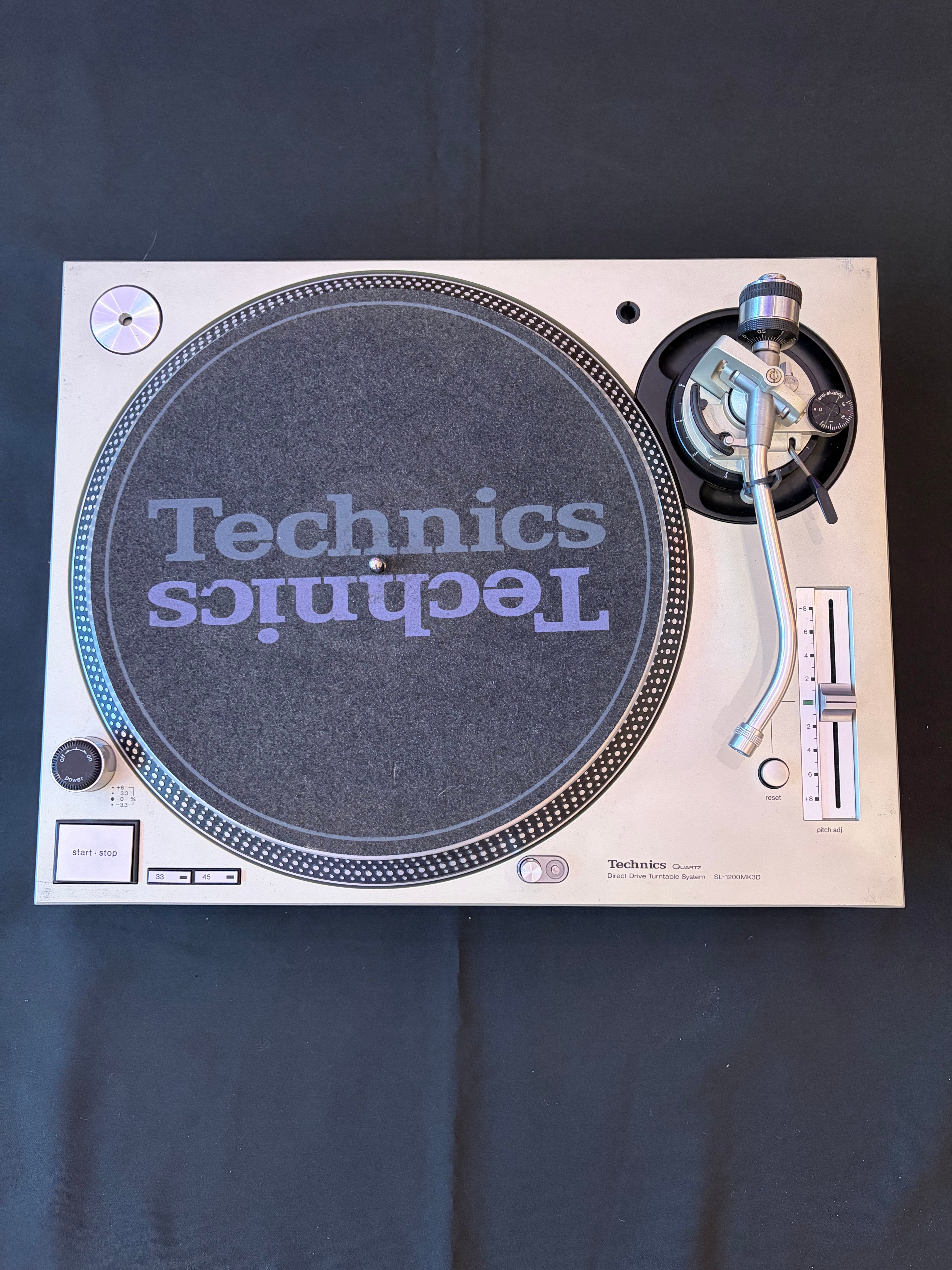 Technics SL-1200 Mk3D Silver Direct Drive Turntable (secondhand) TMK32
