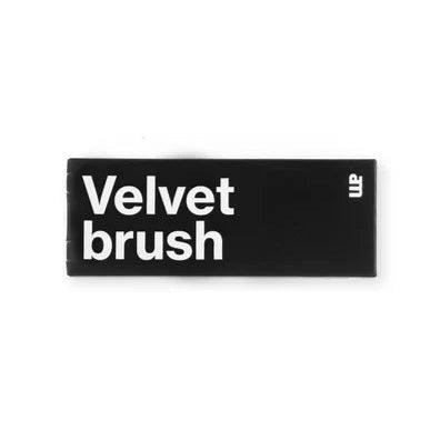 AM Velvet Brush